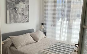 Rebecca'S Milano Collection: Repubblica